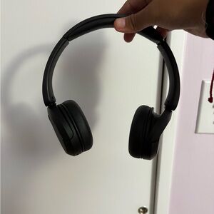 Sony WH-CH520 Wireless Headphones Bluetooth black